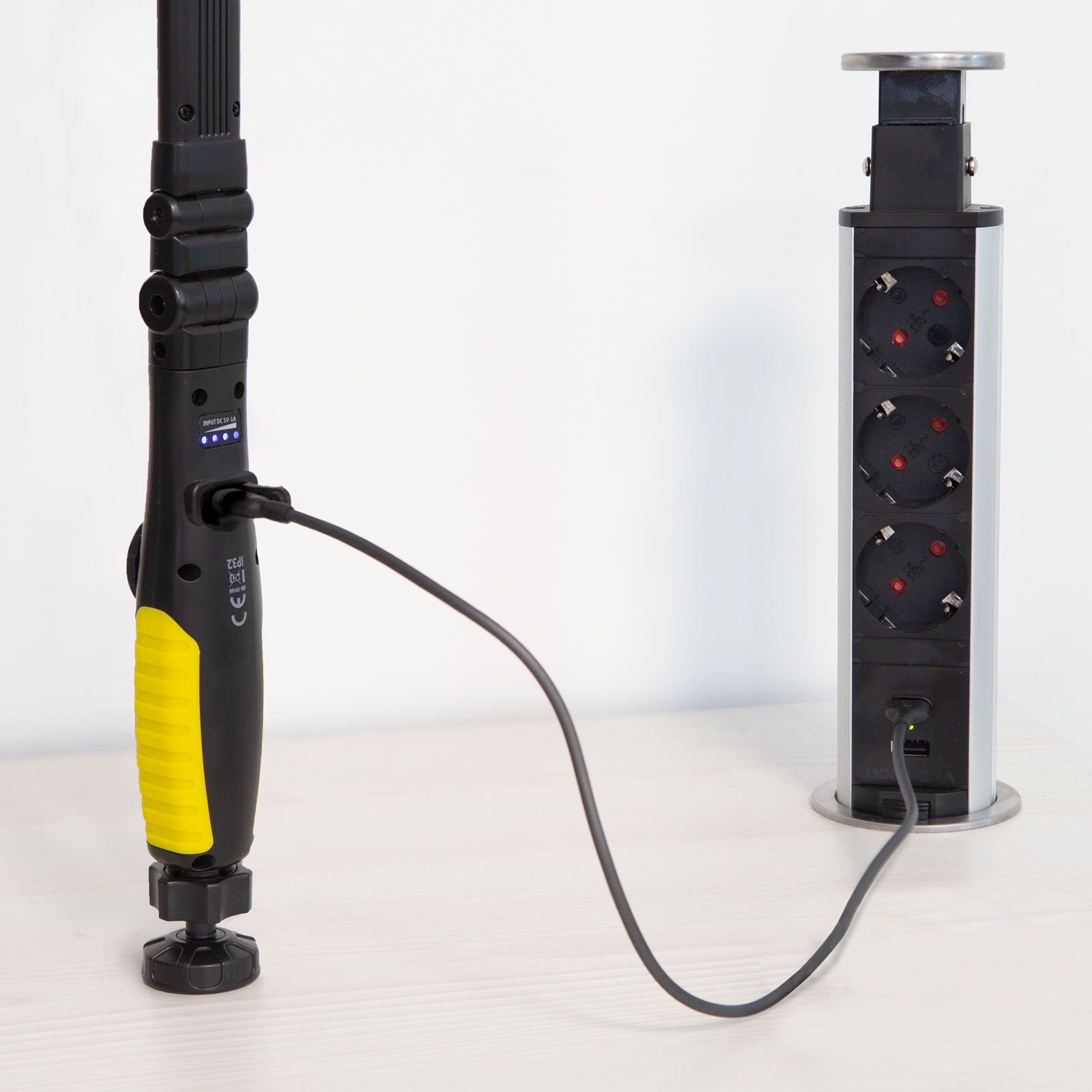 Nabíjateľná sklopná LED lampa s magnetom 5W + 3W – Obrázok 5